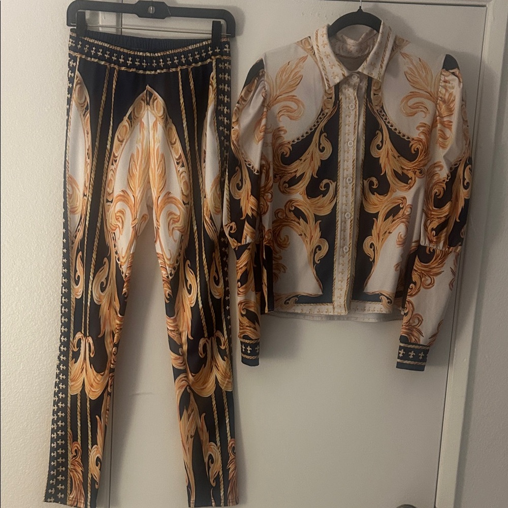 Baroque Scroll Print High-Waist Pants - Navy & Gold